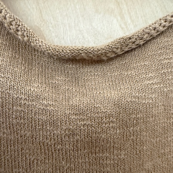 Commense Women's Sleeveless Crop Knit Top - Picture 7 of 11